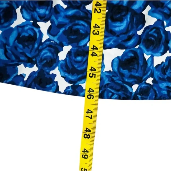 Carolina Herrera cotton Blue and White Floral Long Sleeve self-tie belt Dress - Picture 11 of 11